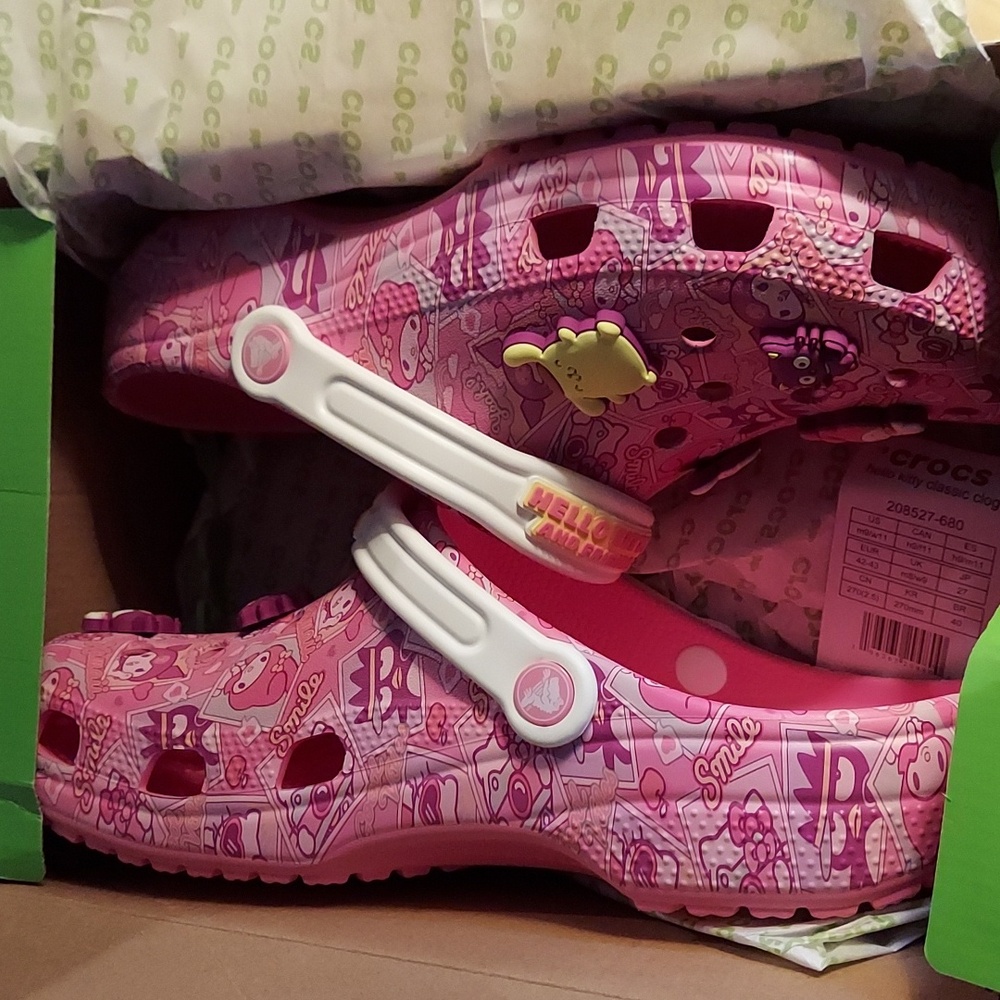 NEW Crocs x Hello Kitty Classic Clogs with Jibbitz W11/M9 - Picture 5 of 9
